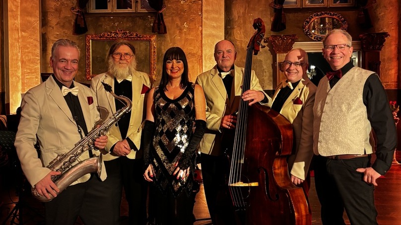 Salon-Orchester Berlin mit Corinna Buchholz – Tonfilmschlager & Evergreens dazu Kaffee und Kuchen Salon-Orchester Berlin mit Corinna Buchholz – Tonfilmschlager & Evergreens dazu Kaffee und Kuchen