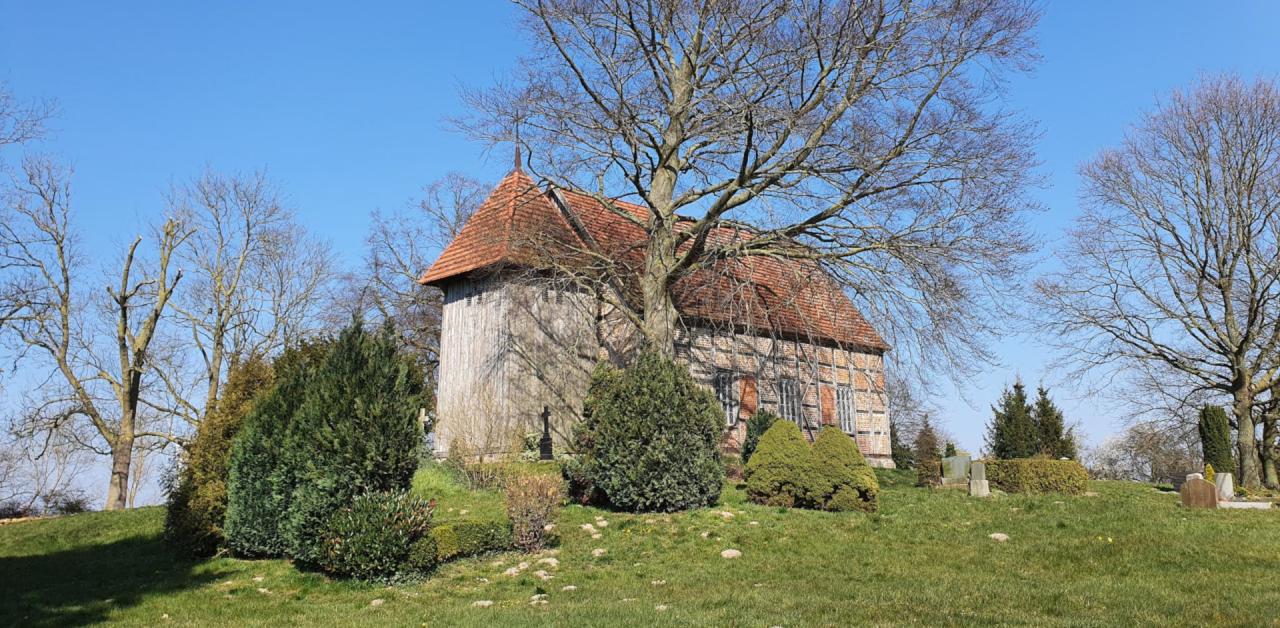 Kirchenhügel Kloster Wulfshagen