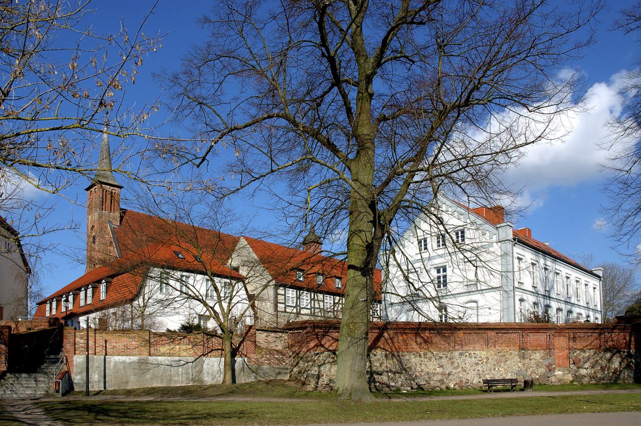 Deutsches Bernsteinmuseum und Kloster Ribnitz