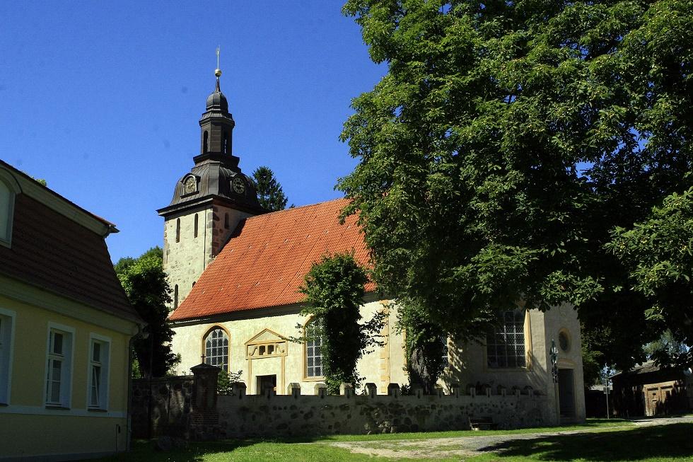 Kirche St. Andreas Nehringen